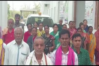 sakama villagers meet subarnapur collector