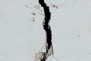 cracks on badrinath highway