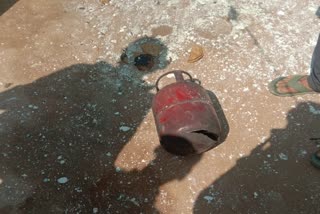 domestic gas cylinder explodes in bhind