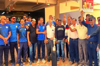 grand-welcome-at-the-airport-for-the-ranji-champion-saurashtra-team