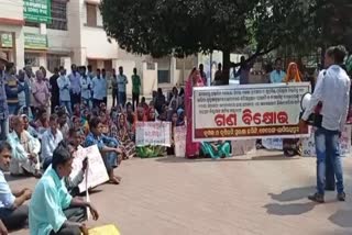 villagers protest