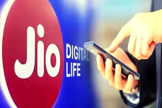 reliance-jio-plan-of-rupees-2879-which-gives-12-month-validity-active-sim-voice-call-data-sms-internet-free-in-240-monthly-cost