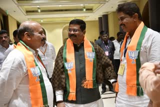 state-bjp-election-officials-entered-to-karnataka-election