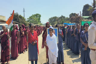 Unique protest of Anganwadi workers