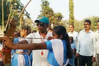 archery training to students in boudh