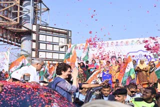 priyanka gandhi arrived raipur