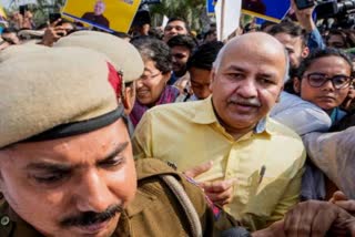 Manish Sisodia Arrest: ધરપકડના વિરોધમાં ભાજપ મુખ્યાલયની બહાર AAPએ કર્યું શક્તિ પ્રદર્શન