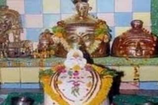 Idol of Srikalmeshwara