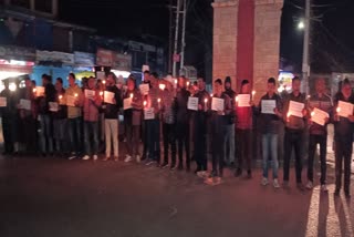 candlelight-march-on-the-second-day-in-pulwama-against-pandit-killing
