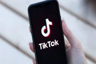 White House banned TikTok on govt devices  White House  tik tok  tik tok ban  tik tok banned  white house banned tik tok  ടിക് ടോക്ക്  ടിക് ടോക്ക് നിരോധനം  വൈറ്റ് ഹൗസ് ടിക് ടോക്ക് നിരധിച്ചു  ടിക് ടോക്ക് നിരോധിച്ച് വൈറ്റ് ഹൗസ്  വൈറ്റ് ഹൗസ്  ടിക് ടോക്ക് അമേരിക്ക  ടിക് ടോക്ക് നിരോധിച്ച രാജ്യങ്ങൾ