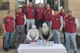 दिल्ली क्राइम ब्रांच टीम ने दो आरोपियों को पकड़ा