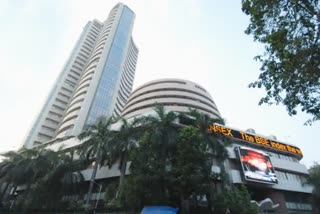 Stock Market India: માર્કેટમાં સતત બીજા દિવસે મંદી, સેન્સેક્સ 326 પોઈન્ટ તૂટ્યો