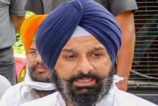 Majithia demanded a CBI inquiry into the excise policy