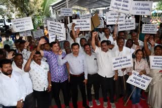 Etv BharatKarnataka govt employees strike