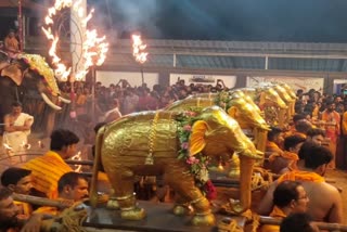 ഭക്തസഹസ്രങ്ങൾക്ക് സായൂജ്യമായി ഏറ്റുമാനൂർ മഹാദേവ ക്ഷേത്രത്തിലെ ഏഴരപ്പൊന്നാന ദര്‍ശനം നടന്നു  Ezharaponnana darshanam  Ezharaponnana darshanam  Tuesday midnight  Ezhara Ponnana procession  annual festival at Mahadeva Temple  ഏഴരപ്പൊന്നാന ദര്‍ശനം  ഏറ്റുമാനൂർ മഹാദേവ ക്ഷേത്രം  ഏറ്റുമാനൂരപ്പന്‍