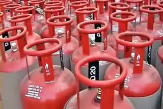 Domestic LPG Prices Increased: ઘરેલુ LPGના ભાવમાં 50 રૂપિયાનો વધારો, દિલ્હીમાં 1103 રૂપિયામાં મળશે સિલિન્ડર