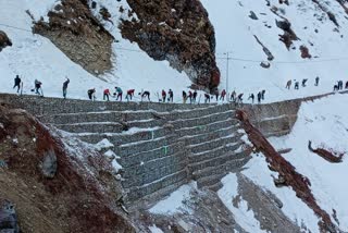 snow removed from Kedarnath pedestrian path