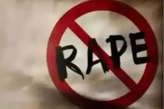 Middle aged man rapes woman  ആന്ധ്രാപ്രദേശിലെ വിജയവാഡ  ഭീഷണിപ്പെടുത്തി പീഡനവും  ശല്യം ചെയ്‌തു  rape by blackmailing  Vijayawada rape by threatening  crime news  ക്രൈം വാര്‍ത്തകള്‍  ബ്ലാക്ക്‌മേയിലിലൂടെ പീഡനം