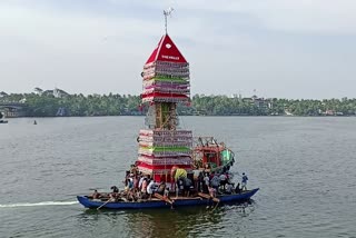 Kerala temple festival  Kerala temple festival Kuthira eduppu  Kuthira eduppu in Kollam Thikkadavoor  Kollam Thikkadavoor Mahadeva Temple  Kollam  Kuthira eduppu Festival and Nedum kuthira travel  നെടുംകുതിര  തൃകടവൂർ മഹാദേവക്ഷേത്രത്തിലെ  ആറാട്ട് ഘോഷ യാത്ര  മഹാദേവന്‍റെ അനുഗ്രഹം  തേവള്ളി കരക്കാരുടെ നെടുംകുതിര  അഷ്‌ടമുടി കായല്‍  അഷ്‌ടമുടി  മഹാദേവനെ വണങ്ങി  തിരുവാതിര മഹോത്സവം