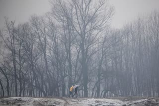 کشمیر میں شبانہ درجہ حرارت میں گراوٹ، موسم ابر آلود رہنے کا امکان