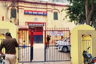 accused of rape escaped from Varanasi jail
