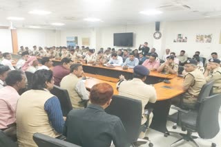 bhopal police officers meeting