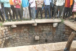 shivpuri student dead body found in well
