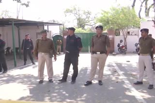 Land-for-Job case: CBI searches going on inside Rabri Devi's residence in Patna