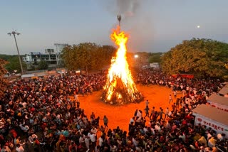 Holi 2023: Know the significance, time, rituals of Holika Dahan