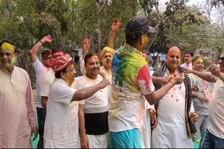 holi-celebration-in-koderma