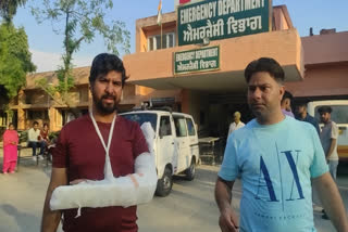 Punjabi and Bihari youths clashed On the day of Holi, one youth was seriously injured in Hoshiarpur