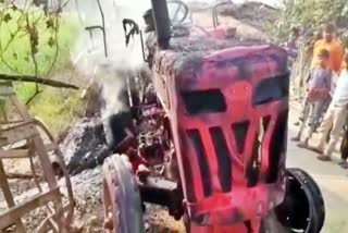 Criminals set tractor on fire in gaya