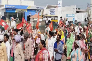 Protesters surrounded the residence of CM Mann in Sangrur