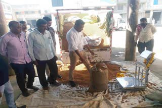 Rajkot Farmers: રાજકોટમાં ટેકાના ભાવે ચણાની ખરીદી શરૂ પણ રજિસ્ટ્રેશન 50 ટકા ખેડૂતોએ જ કરાવ્યું