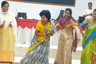 Pudukkottai District Collector danced with officials at the Womens Day function