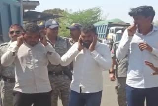 dewas police took out procession of accused