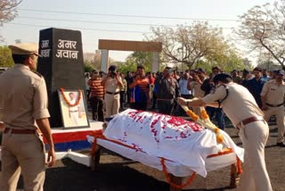 rajgarh asi died in road accident