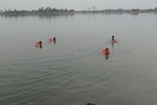 Four Youths Drowned Godavari