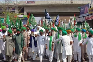 Demonstration of farmers against the raid on the houses of farmers' leaders in Barnala