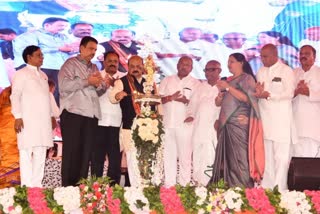 conference-of-beneficiaries-of-govt-schemes-and-cm-bommai-program-at-gadag