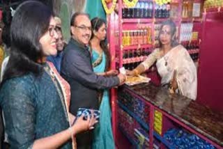 Etv BharatCountry's first transgender tea stall open in Guwahati