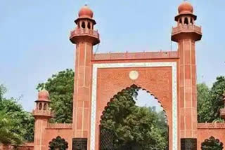 Students protest outside Jamia Millia Islamia, demand CUET for admission