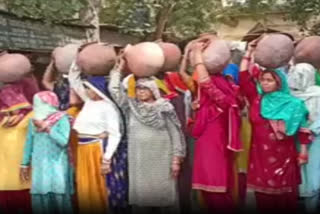 protest opposite SDM office for drinking water