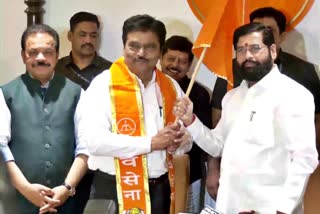 Deepak Sawant Joins Shiv Sena