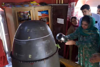 PDP chief Mehbooba Mufti visited Navagraha temple in the Pooch district and offered prayers