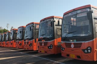 Gujarat Government GSRTC: નેતાઓના કાર્યક્રમો માટે 1 અબજ રૂપિયાની બસ ગુજરાત સરકારે ભાડે લીધી, અડધું ચૂકવવાનું ભાડું બાકી