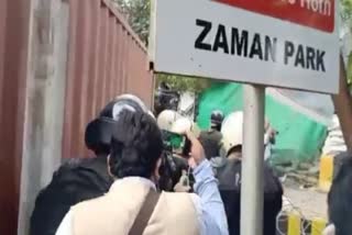 Punjab Police in Imran Khan Residence