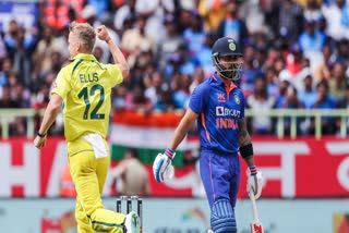 india vs australia 2nd odi score updates  india vs australia  IND vs AUS 2nd odi score updates  മിച്ചല്‍ സ്റ്റാര്‍ക്ക്  mitchell starc  virat kohli  വിരാട് കോലി  ഇന്ത്യ vs ഓസ്‌ട്രേലിയ  IND vs AUS