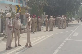 The youth blocked the Bathinda Talwandi Sabo road