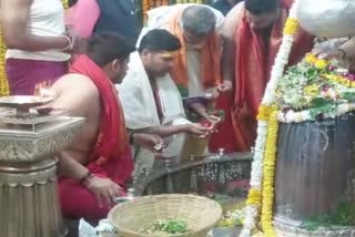 cricketer umesh yadav worship baba mahakal